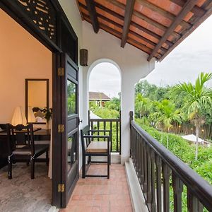 Family Room Garden View
